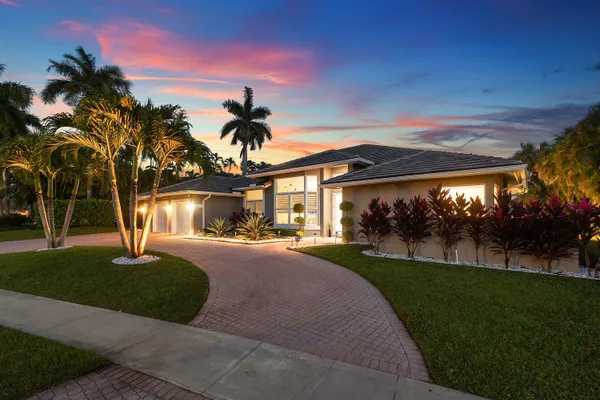 Property Slideshow image 2 of 76 | 8321 muirhead cir, Boynton Beach, FL, 33472
