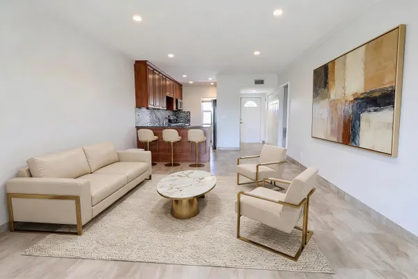 Property Slideshow image 3 of 32 | 7885 nw 5th ct 201, Margate, FL, 33063