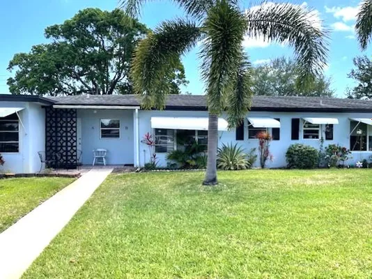 Property Slideshow image 2 of 43 | 580 high point dr b, Delray Beach, FL, 33445