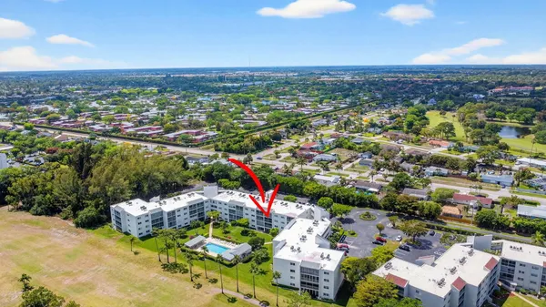 Property Slideshow image 2 of 44 | 3326 arcara way 307, Greenacres, FL, 33467