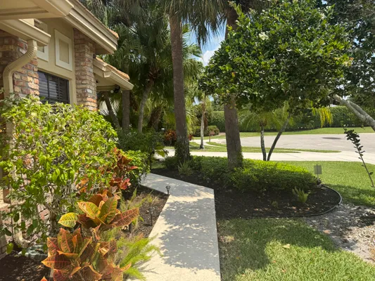 Property Slideshow image 3 of 29 | 6803 bitterbush pl, Boynton Beach, FL, 33472