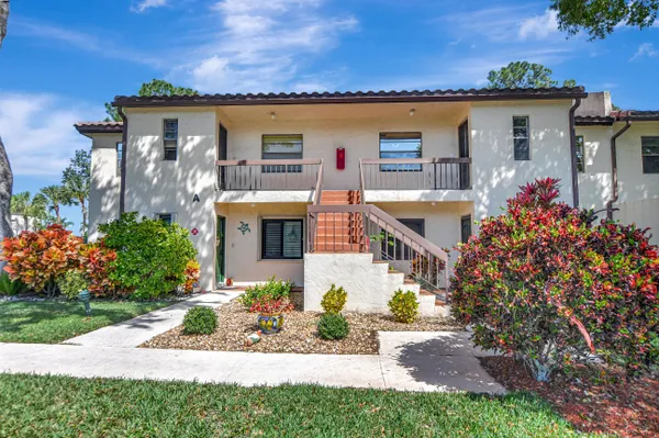 Property Slideshow image 2 of 31 | 21864 arriba real, Boca Raton, FL, 33433