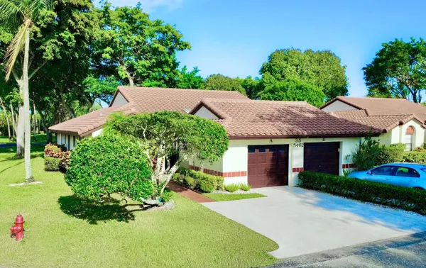 Property Slideshow image 2 of 61 | 5462 palm springs ln a, Boynton Beach, FL, 33437
