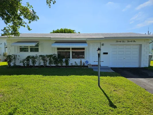 Property Slideshow image 3 of 4 | 2521 n cypress rd, Pompano Beach, FL, 33064