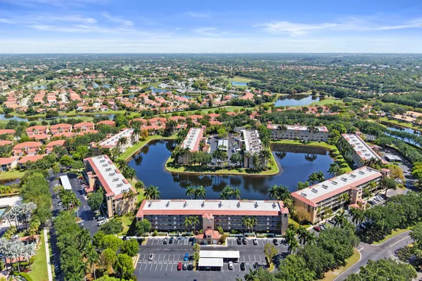 Property Slideshow image 2 of 42 | 5777 gemstone ct 207, Boynton Beach, FL, 33437