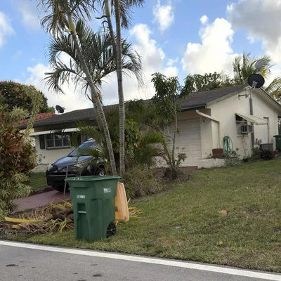 Property Slideshow image 3 of 13 | 4803 highland dr, Tamarac, FL, 33319