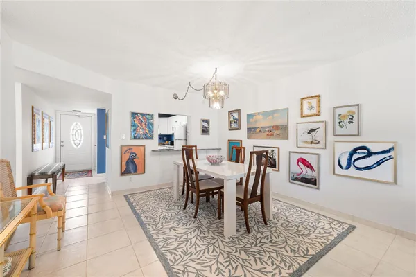 Property Slideshow image 3 of 36 | 9420 s hollybrook lake dr 109, Pembroke Pines, FL, 33025