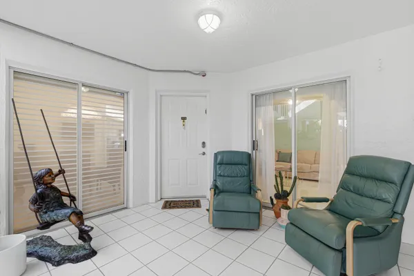 Property Slideshow image 3 of 14 | 7415 granville dr 108, Tamarac, FL, 33321