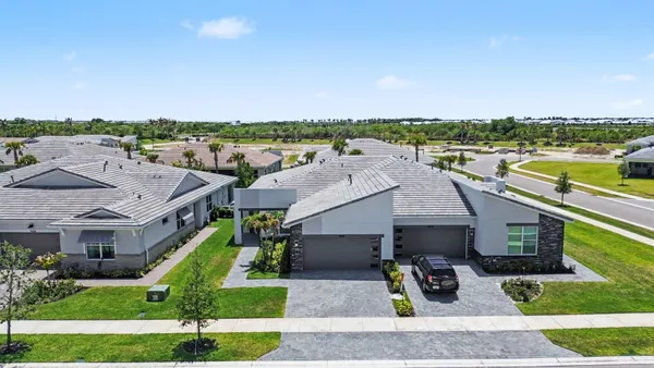 Property Slideshow image 2 of 79 | 9866 sw veronese dr, Port St. Lucie, FL, 34987