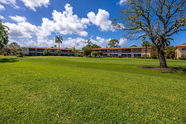 Property Slideshow image 2 of 26 | 1943 sw palm city rd 22-d, Stuart, FL, 34994