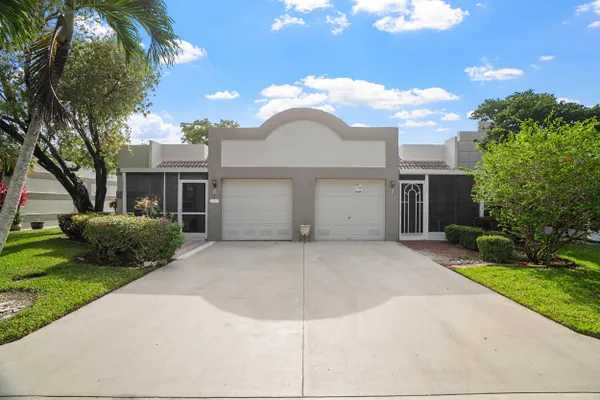 Property Slideshow image 2 of 38 | 18900 stewart cir 7, Boca Raton, FL, 33496