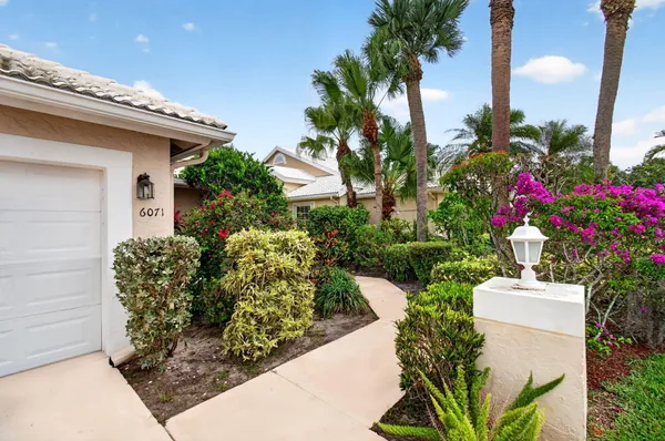 Property Slideshow image 3 of 64 | 6071 greenspointe dr, Boynton Beach, FL, 33437