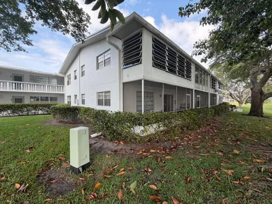 Property Slideshow image 3 of 10 | 116 lyndhurst f 116, Deerfield Beach, FL, 33442
