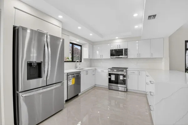 Property Slideshow image 3 of 94 | 15350 strathearn dr 12501, Delray Beach, FL, 33446