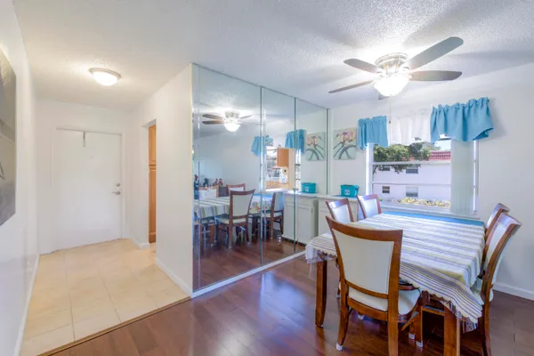 Property Slideshow image 3 of 37 | 1225 nw 21st st 1615, Stuart, FL, 34994