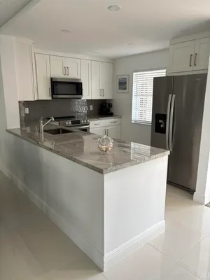 Property Slideshow image 3 of 16 | 424 se 10th st 203, Dania Beach, FL, 33004