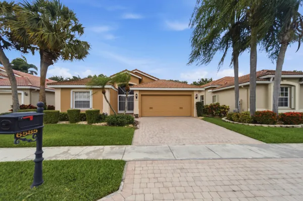 Property Slideshow image 3 of 50 | 6585 vía vicenza, Delray Beach, FL, 33446