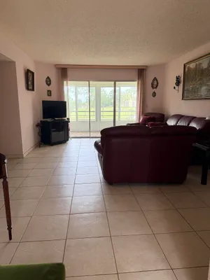 Property Slideshow image 2 of 13 | 3836 via poinciana 306, Lake Worth, FL, 33467