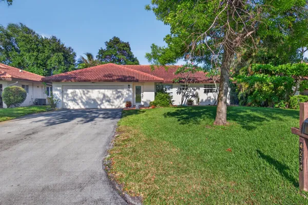 Property Slideshow image 2 of 47 | 4234 nw 3rd way, Boca Raton, FL, 33431