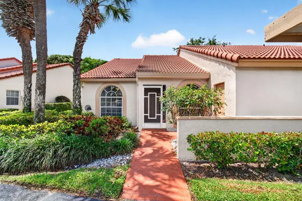 Property Slideshow image 2 of 54 | 14323 via royale 2, Delray Beach, FL, 33446