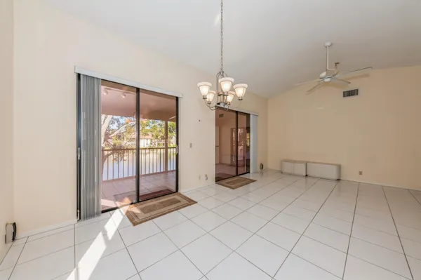 Property Slideshow image 2 of 26 | 10439 s circle lake dr 201, Boynton Beach, FL, 33437