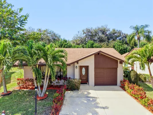 Property Slideshow image 2 of 29 | 6345 tall cypress cir, Greenacres, FL, 33463