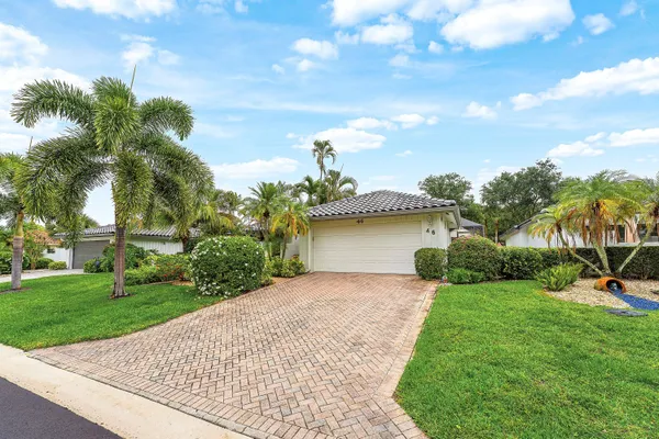 Property Slideshow image 3 of 79 | 46 woods ln 460, Boynton Beach, FL, 33436