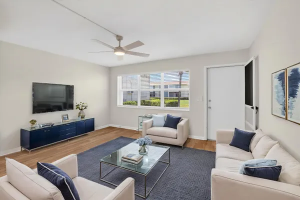 Property Slideshow image 3 of 39 | 660 horizon w 107, Boynton Beach, FL, 33435