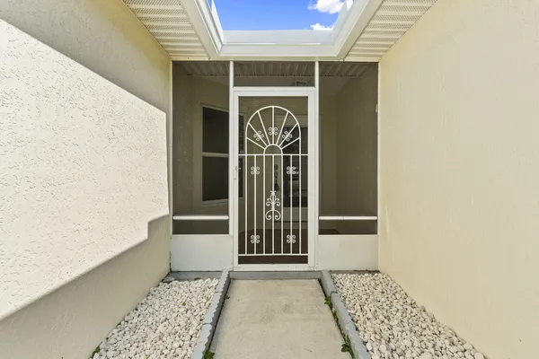 Property Slideshow image 2 of 27 | 6150 alexandria cir, Fort Pierce, FL, 34982