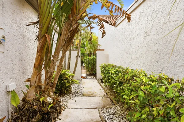 Property Slideshow image 2 of 35 | 11810 kiva dr, Boynton Beach, FL, 33437