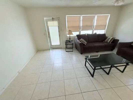 Property Slideshow image 2 of 21 | 128 upminster f, Deerfield Beach, FL, 33442