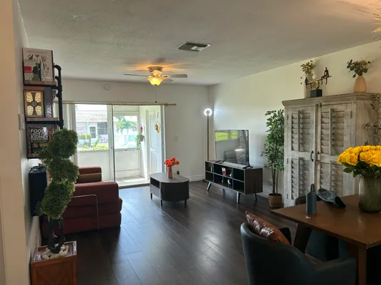 Property Slideshow image 2 of 23 | 2591 w barkley dr dr c, West Palm Beach, FL, 33415