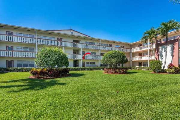 Property Slideshow image 2 of 21 | 301 preston h 301, Boca Raton, FL, 33434