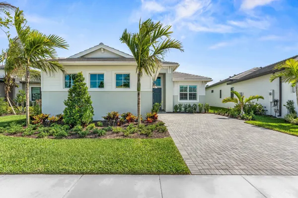 Property Slideshow image 3 of 55 | 5105 rivo alto cir, Westlake, FL, 33470