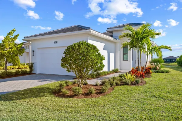 Property Slideshow image 2 of 47 | 4823 saint armands way, Westlake, FL, 33470