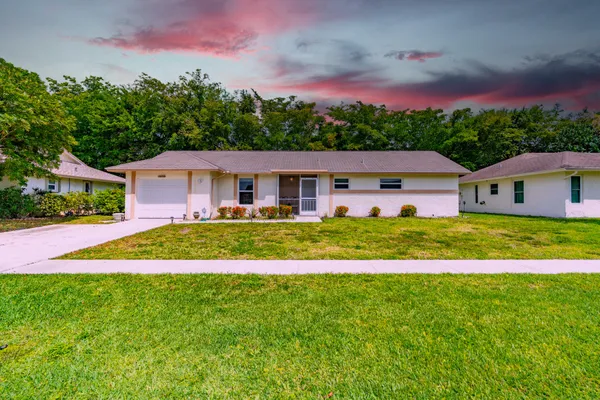 Property Slideshow image 2 of 36 | 14759 hideaway ln, Delray Beach, FL, 33484