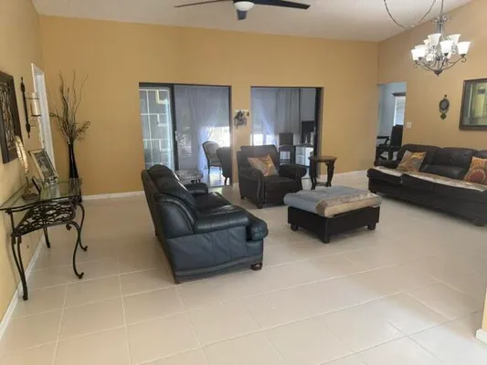 Property Slideshow image 3 of 51 | 10298 greentrail dr, Boynton Beach, FL, 33436