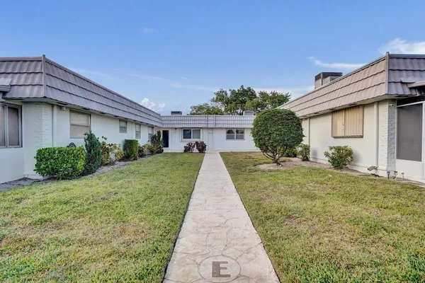 Property Slideshow image 3 of 36 | 108 valencia blvd e108, Delray Beach, FL, 33446