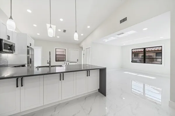 Property Slideshow image 3 of 28 | 6371 kings gate cir, Delray Beach, FL, 33484