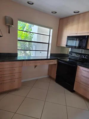 Property Slideshow image 2 of 16 | 21500 cypress hammock dr 38e, Boca Raton, FL, 33428