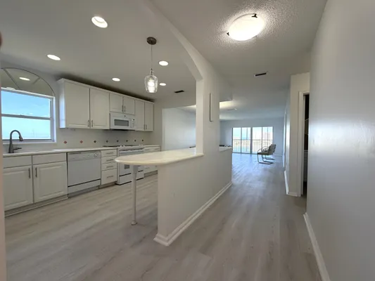 Property Slideshow image 3 of 21 | 100 intracoastal pl 501, Jupiter, FL, 33469