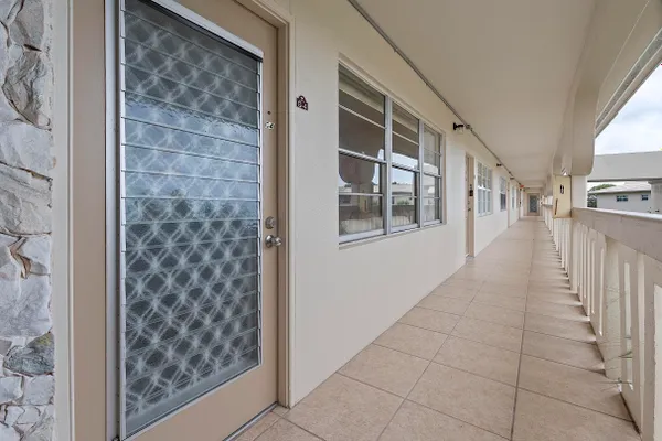 Property Slideshow image 2 of 34 | 2905 victoria pl g4, Coconut Creek, FL, 33066
