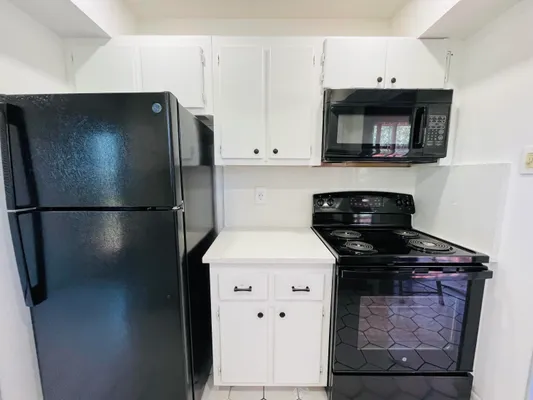 Property Slideshow image 3 of 33 | 11 golfs edge e e, West Palm Beach, FL, 33417