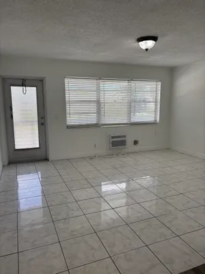 Property Slideshow image 2 of 18 | 218 windsor j j, West Palm Beach, FL, 33417