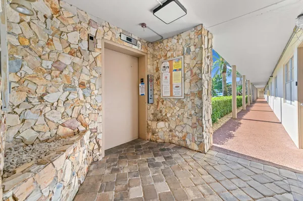 Property Slideshow image 2 of 42 | 2303 lucaya ln f3, Coconut Creek, FL, 33066
