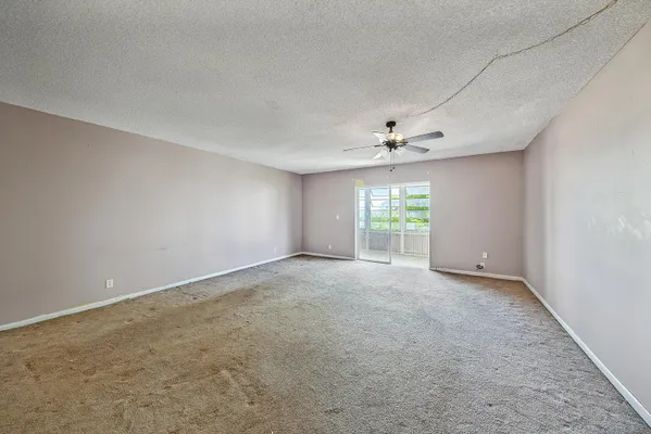 Property Slideshow image 2 of 18 | 4770 nw 21st st 412, Lauderhill, FL, 33313