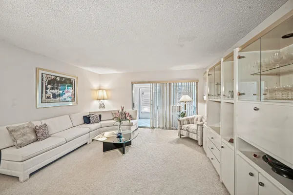 Property Slideshow image 2 of 23 | 788 nantucket cir, Greenacres, FL, 33467