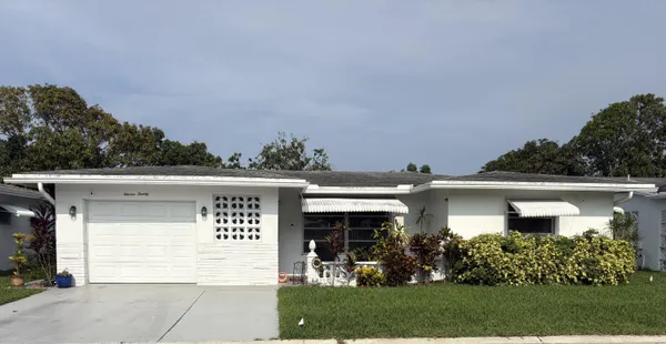 Property Slideshow image 2 of 16 | 1120 nw 72nd ter, Margate, FL, 33063