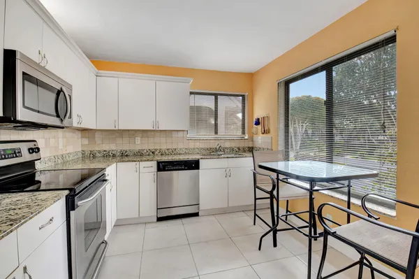 Property Slideshow image 3 of 37 | 5715 fairway park dr 201, Boynton Beach, FL, 33437