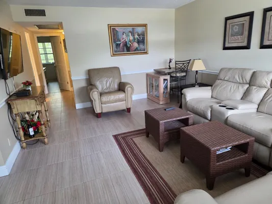 Property Slideshow image 3 of 34 | 4023 newport h h, Deerfield Beach, FL, 33442